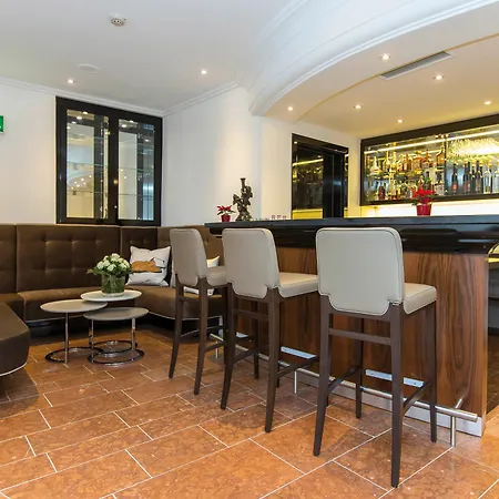 Radisson Blu Altstadt 5* Solnohrad