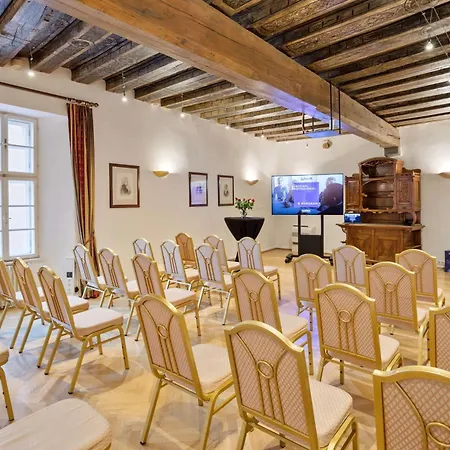 Radisson Blu Altstadt Hotel 5*