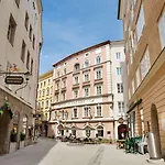 Hotel Radisson Blu Altstadt 5*