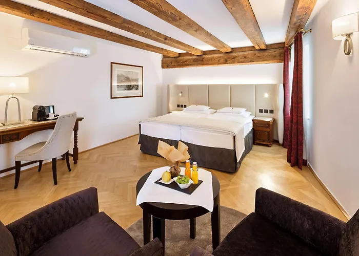 Radisson Blu Altstadt 5*