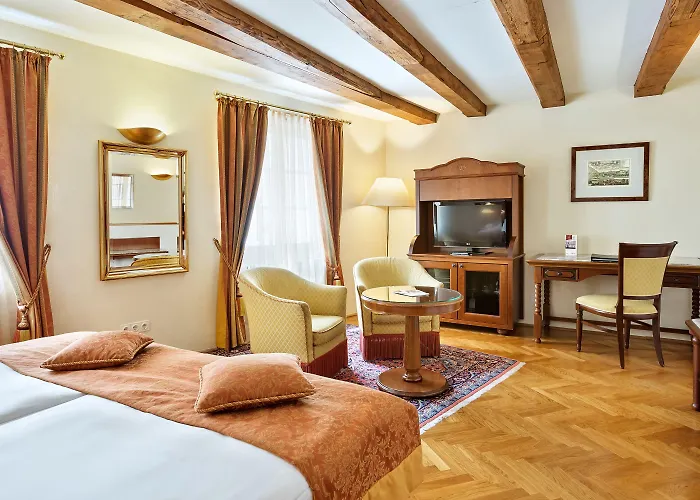 Hotell Radisson Blu Altstadt 5*