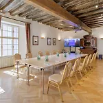 Radisson Blu Altstadt 5*