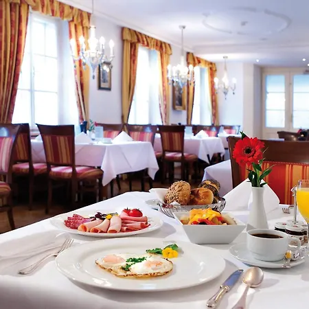 Radisson Blu Altstadt 5*