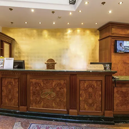 Radisson Blu Altstadt Отель