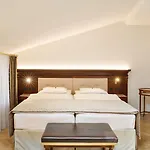 Radisson Blu Altstadt Hotel