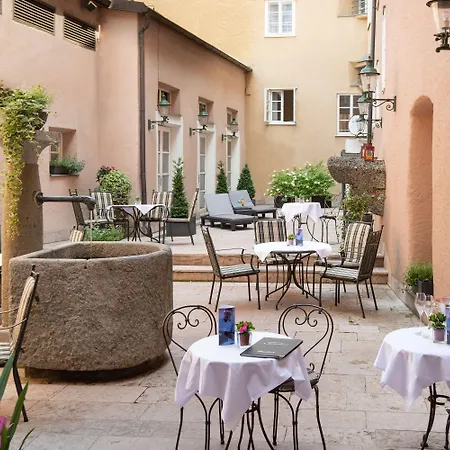 Radisson Blu Altstadt 5*